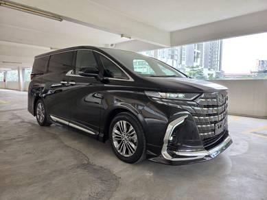 Toyota Alphard Z in Sungai Besi, KUL