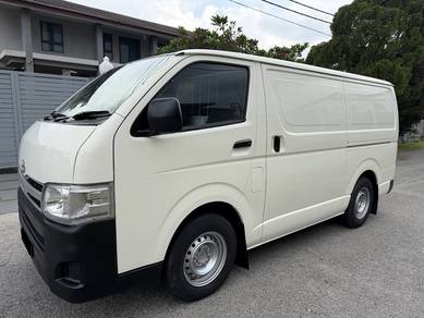 Toyota Hiace in Puchong, SGR