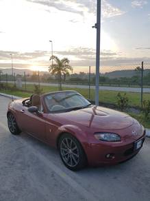 Mazda MX-5 RETRACTABLE HARD TOP in Bangsar South, KUL