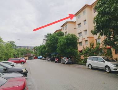 Flat For Sale in Maplewood Court