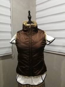 Gap reversible winter vest XS