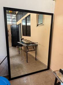 Glass mirror with aluminium frame