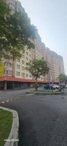 Room in Seri Kembangan, SGR