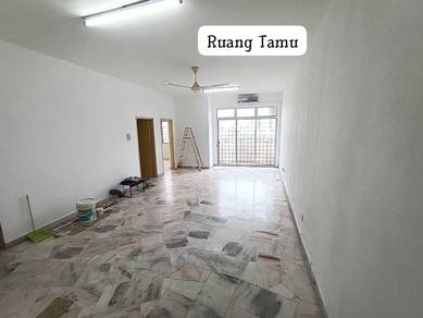Apartment For Sale in Lagoon Perdana