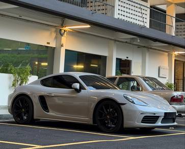 Porsche 718 CAYMAN in Damansara, KUL
