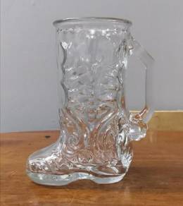 Cawan Libbey of Canada boot glass cup