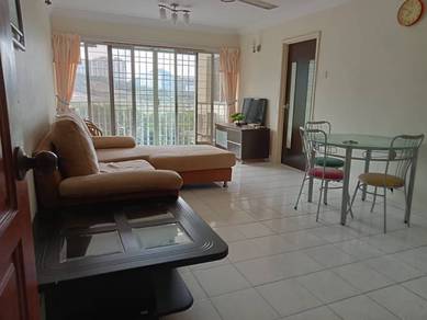 Apartment For Rent in Taman Kristal