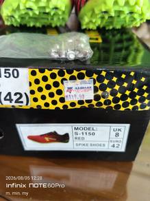 spike shoes ingin di jual