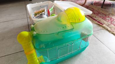 Hamster cage and food