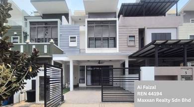 2.5-storey Terraced House For Sale in Shah Alam,SGR