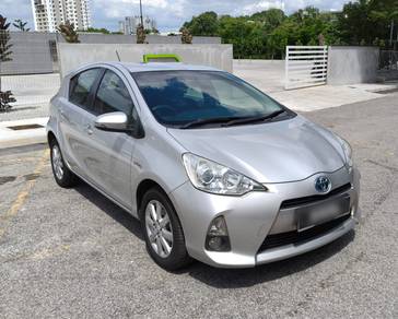 2013 Toyota Prius c (HYBRID)