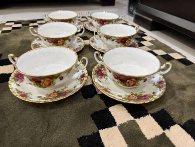 DINNER SET ROYAL ALBERT (made in england)