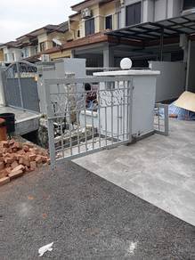 used gate