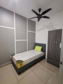 Room in Tebrau, JHR