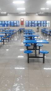 Jurung wang pembantu kedai mart