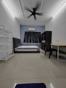 Room in Klang, SGR