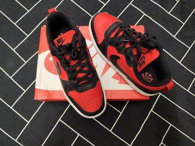 Nike borough Black/Red