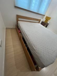 MUJI Queen Bed Frame & Mattress for Sale