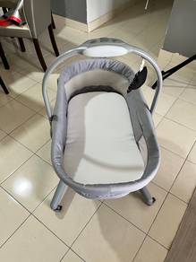 Chicco Baby Hug 4-in-1 Cot/Crib