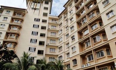 Condominium For Sale in Oakleaf Park
