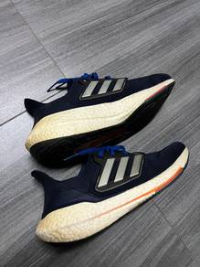 Adidas Ultraboost 22 Navy Blue
