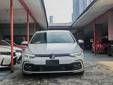 Volkswagen Golf R in Kampung Baru, KUL