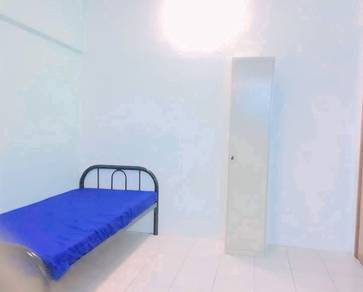 Room in Shah Alam, SGR