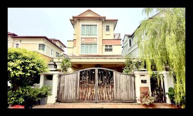 Bungalow House For Sale in Seri Kembangan,SGR