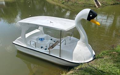 USED FIBREGLASS PADDLE BOAT FOR SALE – 8 Units