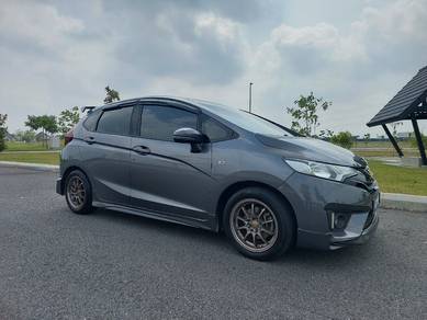 Honda Jazz E in Ayer Keroh, MLK