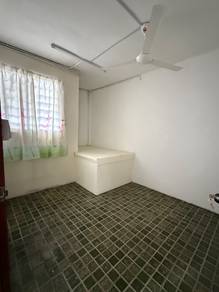 Room in Kota Kinabalu, SBH