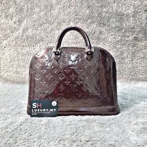 Louis Vuitton Alma Vernis Bag