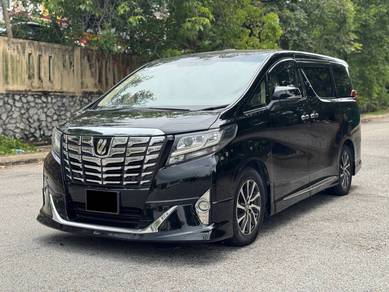 Toyota Alphard in Seri Kembangan, SGR