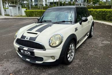 Mini Cooper in Kajang, SGR
