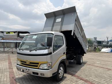 HINO XZU414 Tipper 7500KG RB Yr2026