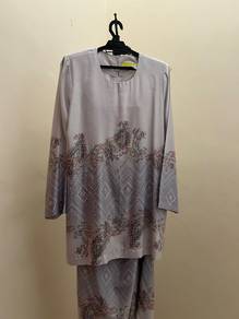 Baju Kurung With Beads/Manik