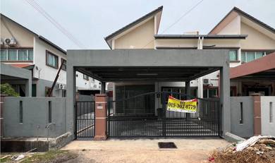Cluster House For Sale in Durian Tunggal,MLK