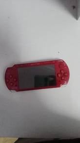 PSP 3000 radiant red (no battery)