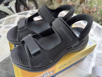 Selipar Skechers GO WALK Slip-ins