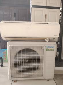 Used Daikin 1.5HP Aircond Split Unit 