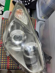 toyota wish headlamp original 1 Pair FACELIFT