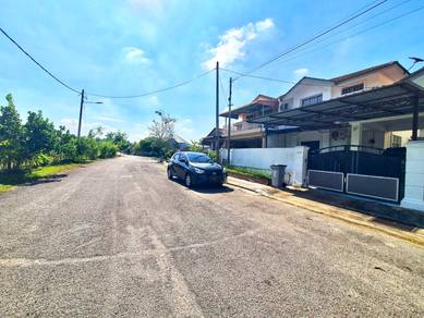 Semi-Detached House For Sale in Ayer Keroh,MLK