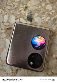 Huawei P50 Pocket 