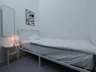 Room in Puchong, SGR