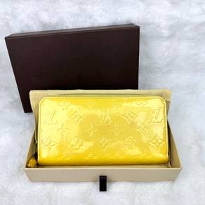 LV Yellow Vernis Monogram Long Wallet