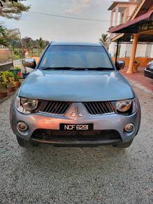 Mitsubishi Triton in Kota Bharu, KTN
