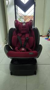 Baby car seat with isofix