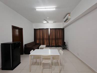 Service Residence For Rent in Regalia Residence