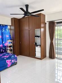 Apartment For Sale in Sri Akasia
