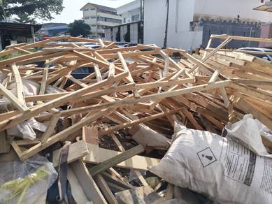 Kayu Terbuang